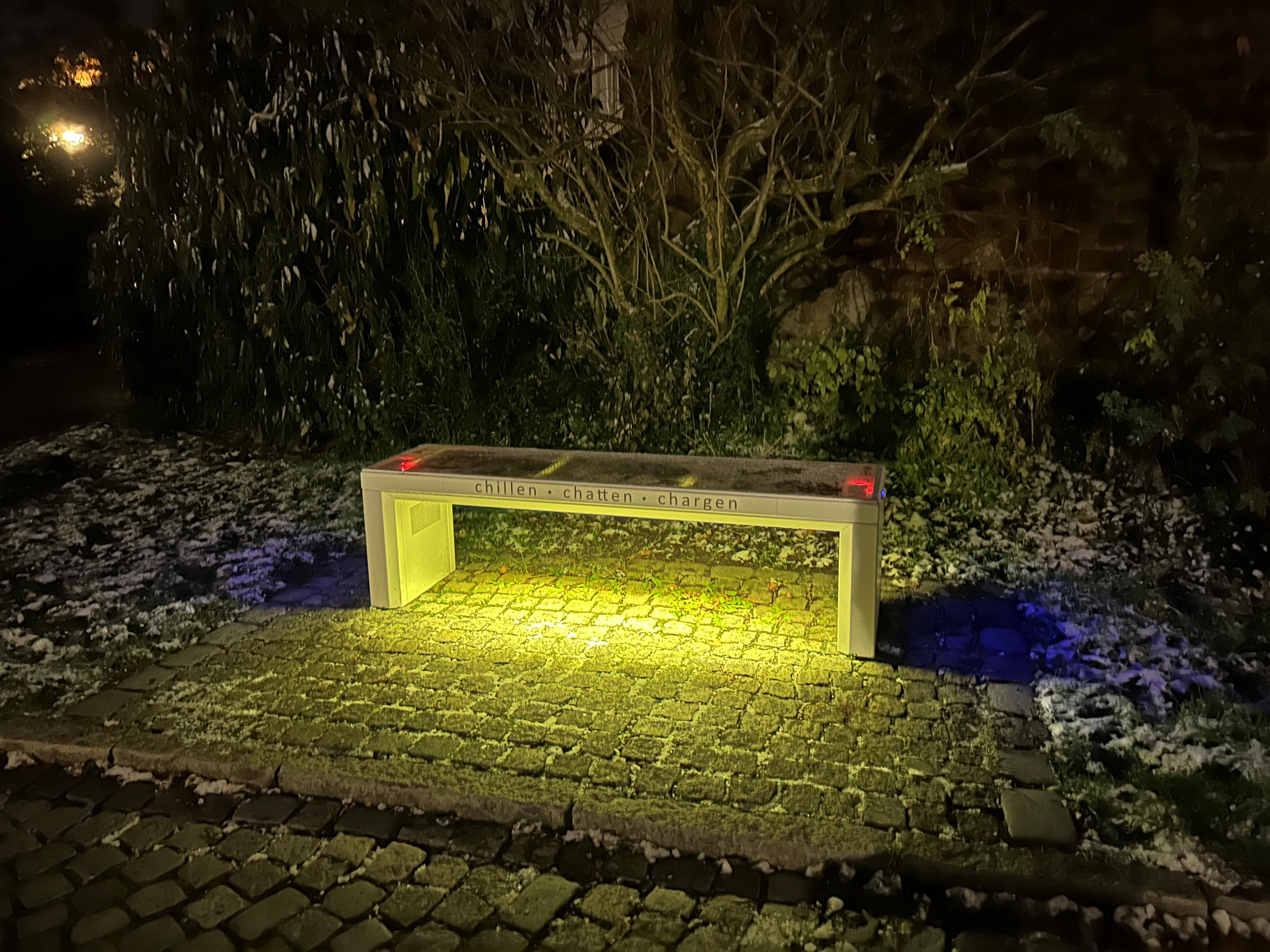 Weinsberg Solarbank bei Nacht